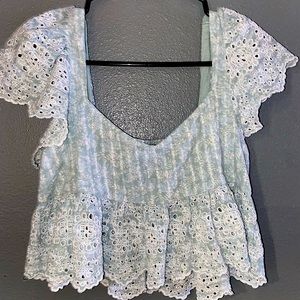 American Eagle Cropped Mint Green Blouse